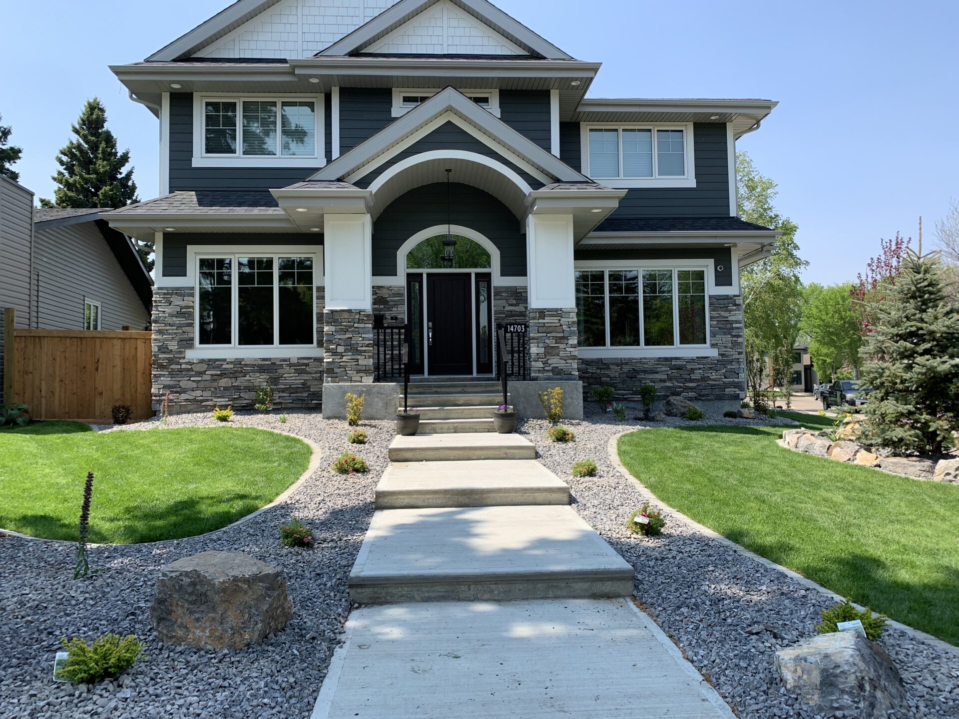 Best landscaping in Sherwood Park for front yard